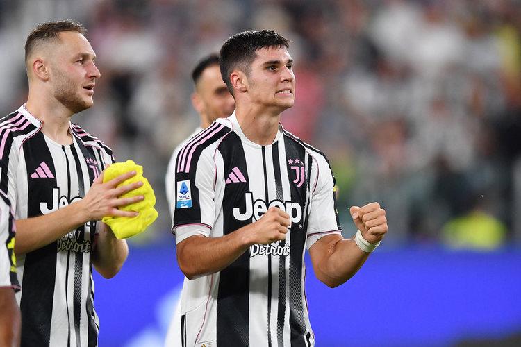 Góc Nhìn Top88: Sassuolo sắp ký cầu thủ trẻ Juventus Adzic